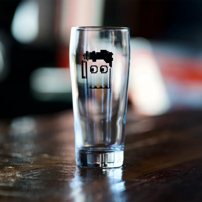 8bit 16oz Willi Becher