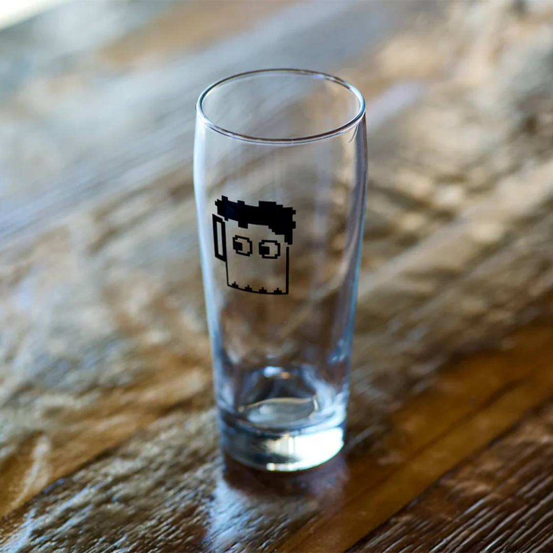 8bit 16oz Willi Beecher