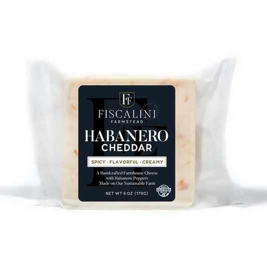 後味にほのかな辛さ・食べやすいチェダーチーズ（Fiscalini Habanero Chedder）