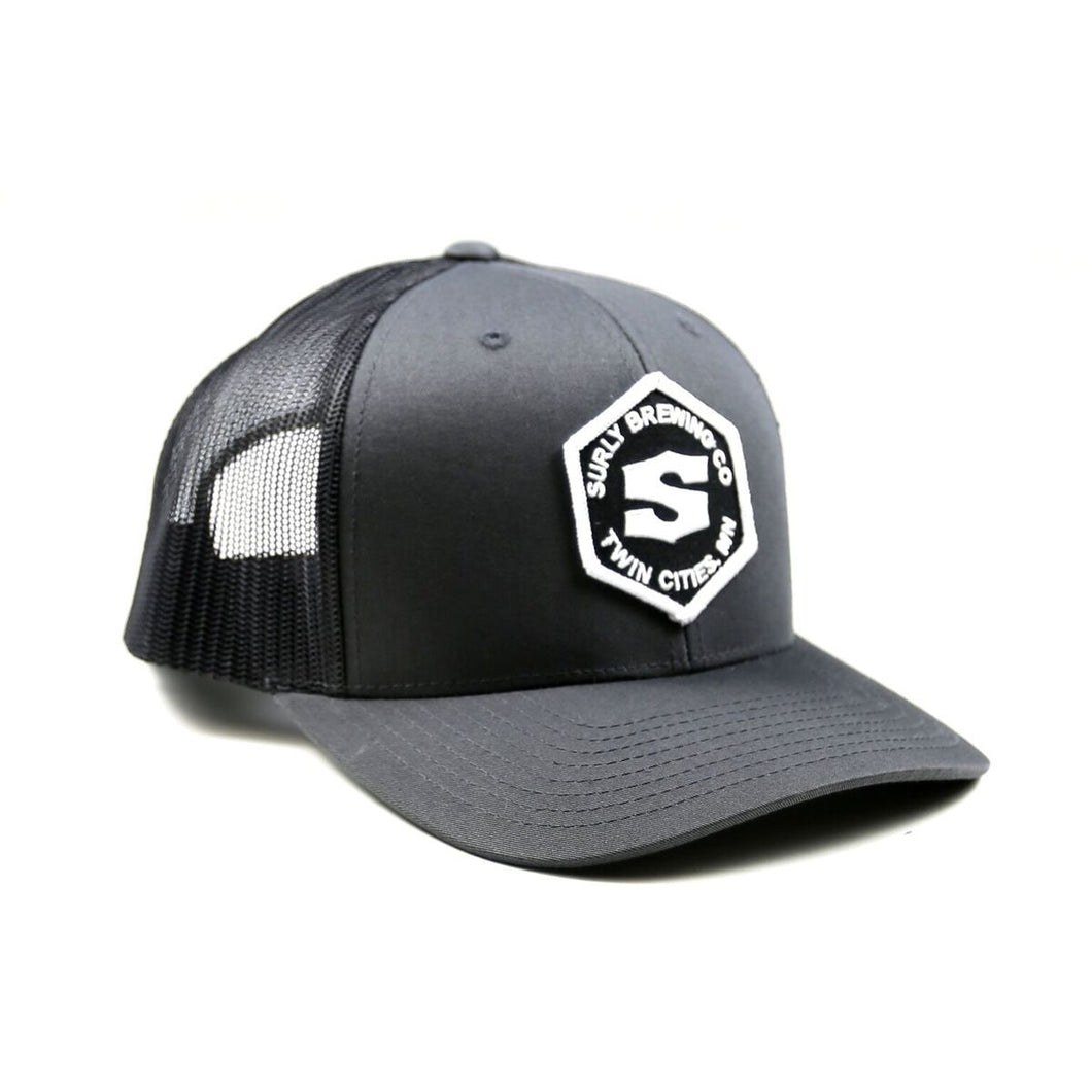 Surly - Structured Hex Logo Trucker Hat Charcoal / レガシーヘックス トラッカーハット チャコール